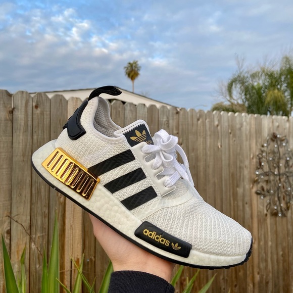 Adidas NMD R1_J ‘White Gold Metallic’ (SOLD) - Picture 2 of 8